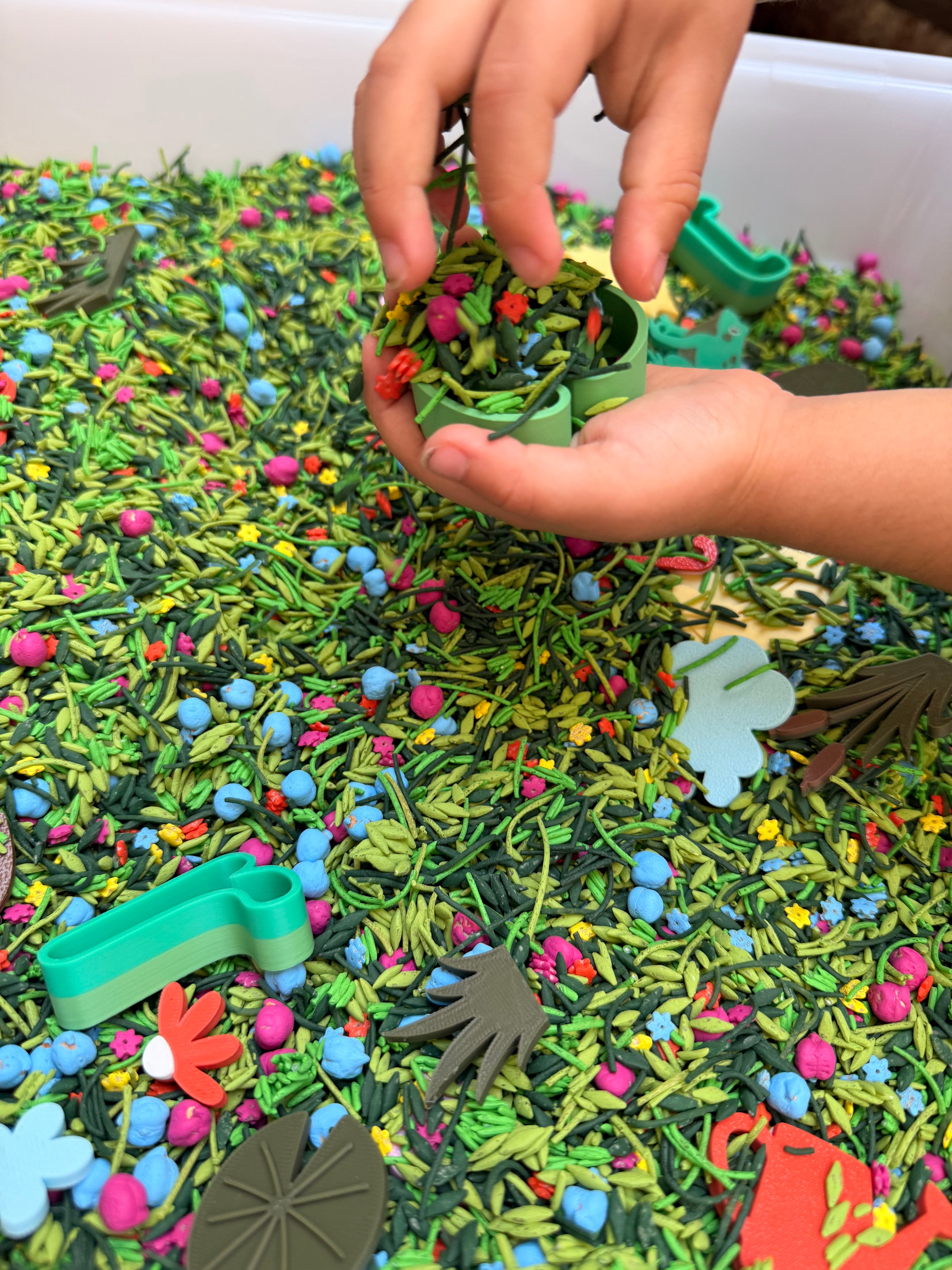 Mix sensorial con objetos 3D — Charcos y Pétalos