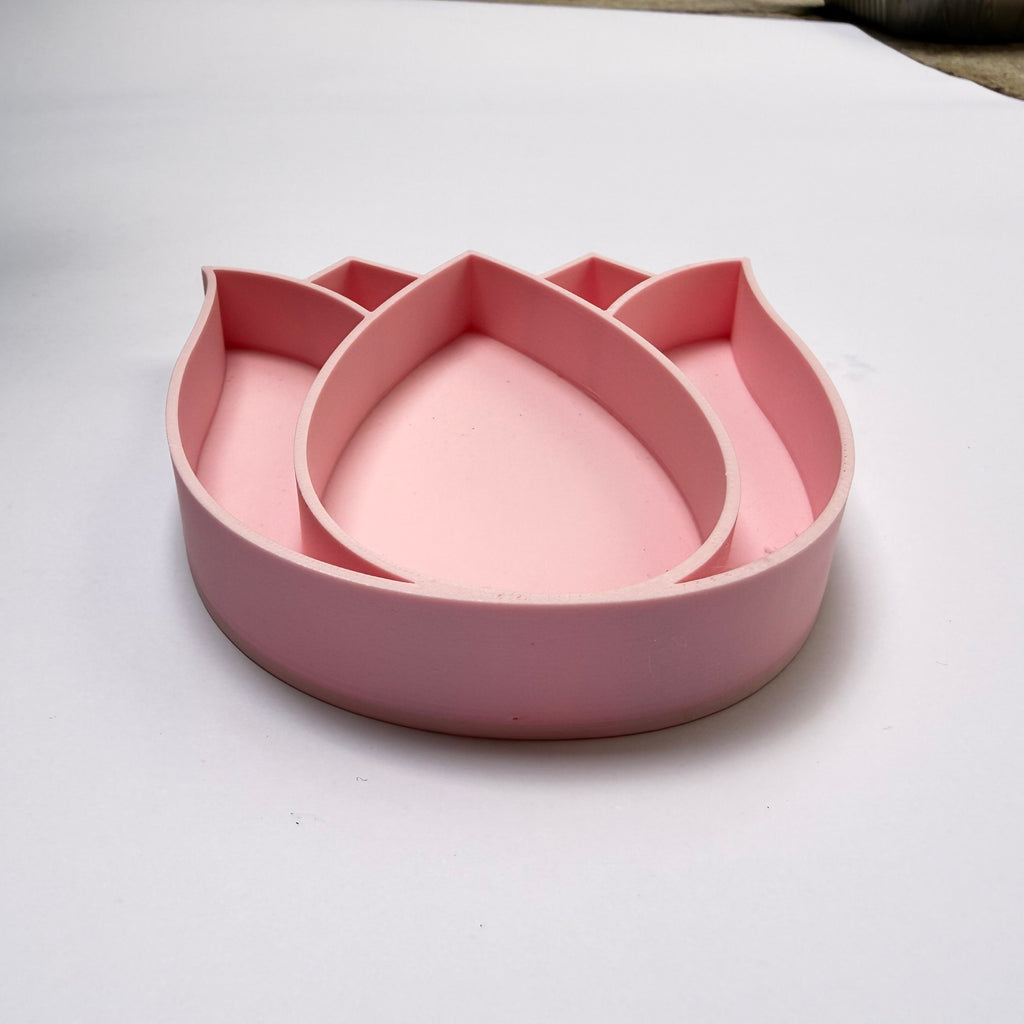 Tulip sensory tray