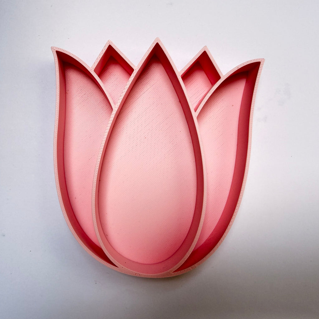 Tulip sensory tray